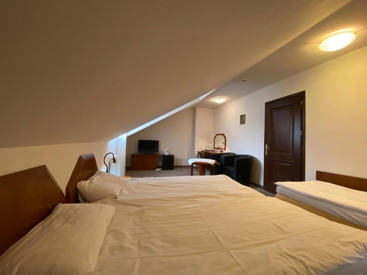 Hotel Grant Krynica Zdroj Buitenkant foto