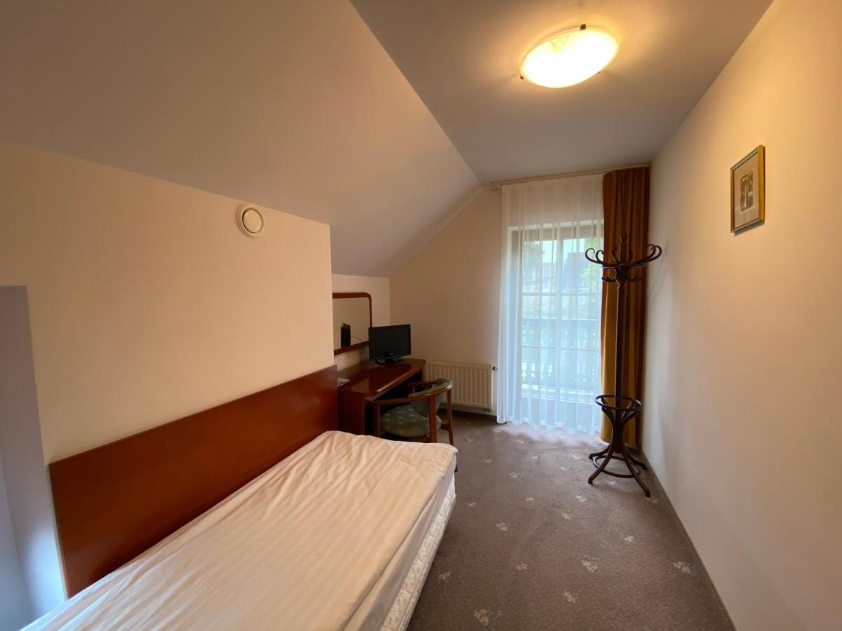 Hotel Grant Krynica Zdroj Buitenkant foto
