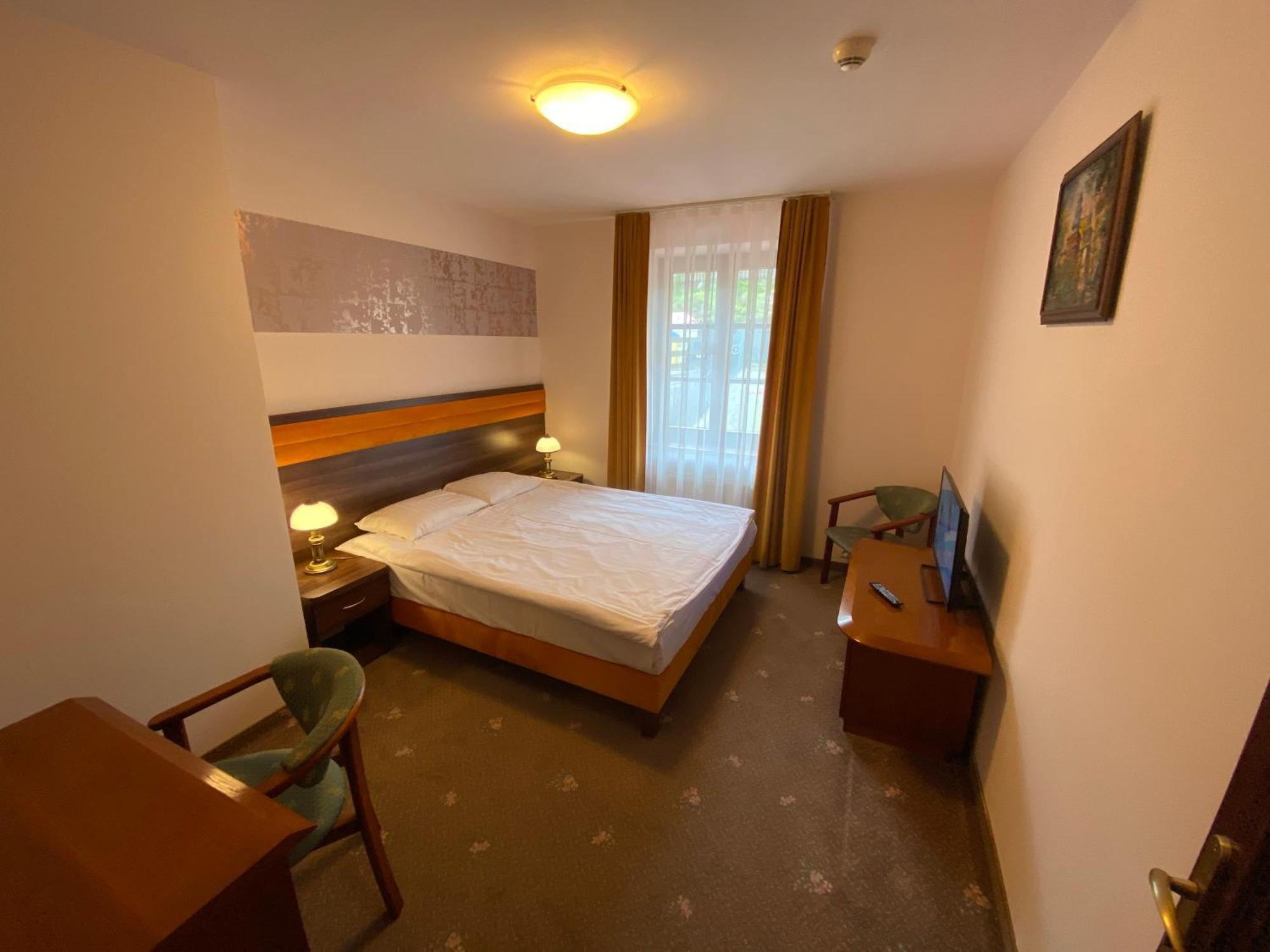 Hotel Grant Krynica Zdroj Buitenkant foto
