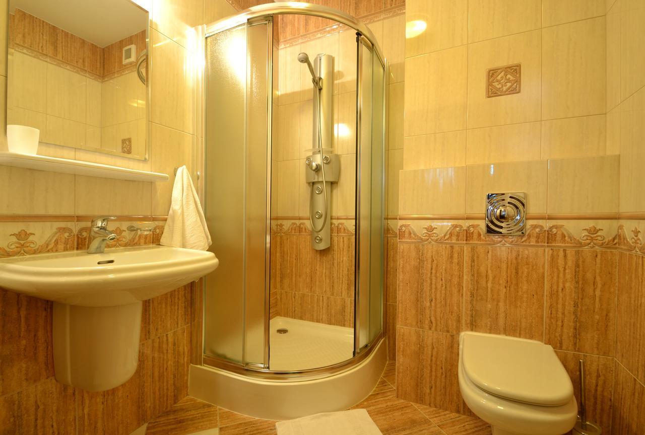 Hotel Grant Krynica Zdroj Buitenkant foto