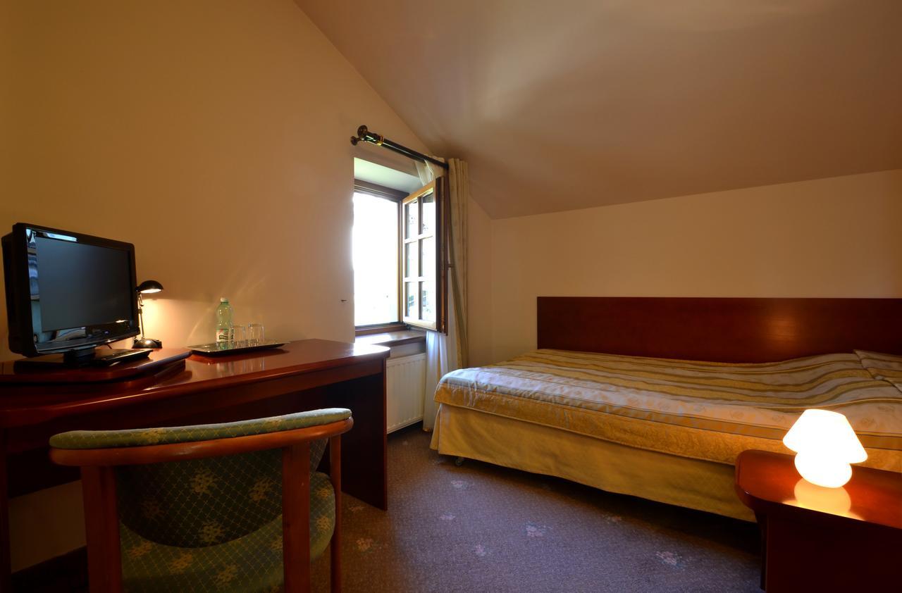 Hotel Grant Krynica Zdroj Buitenkant foto