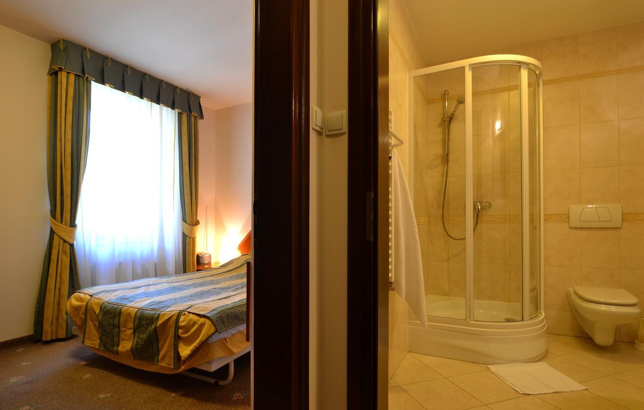 Hotel Grant Krynica Zdroj Buitenkant foto