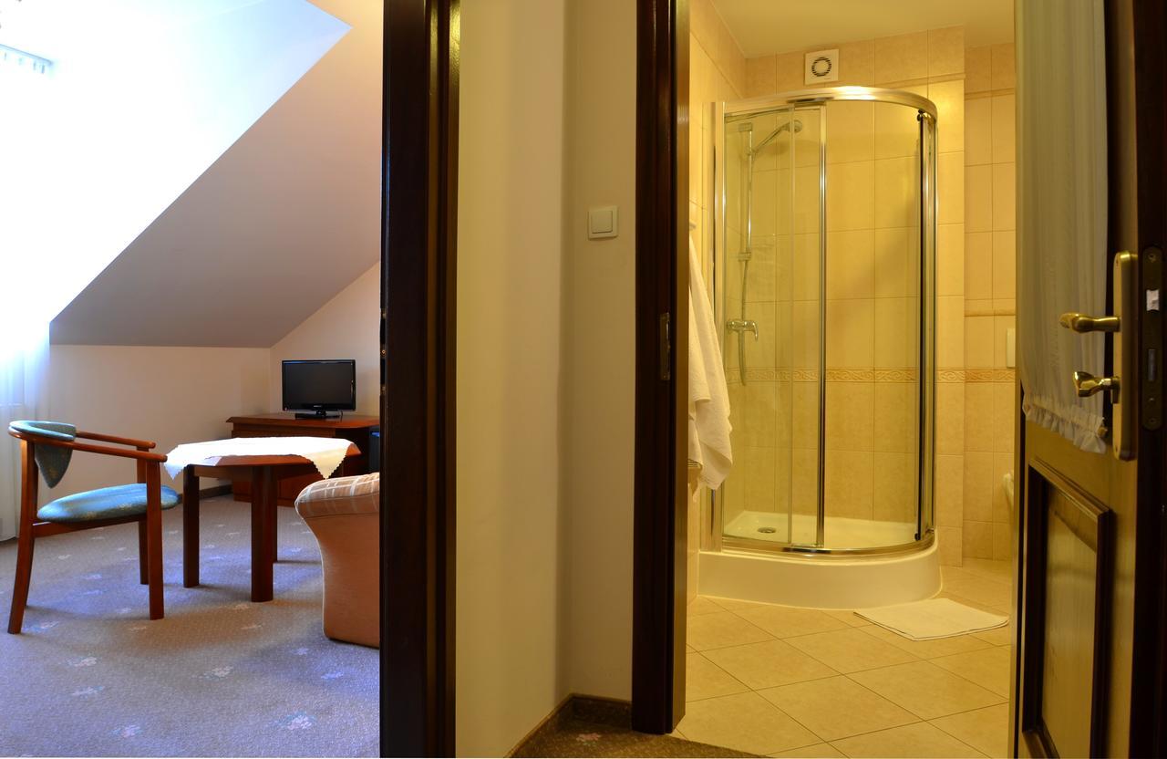 Hotel Grant Krynica Zdroj Buitenkant foto