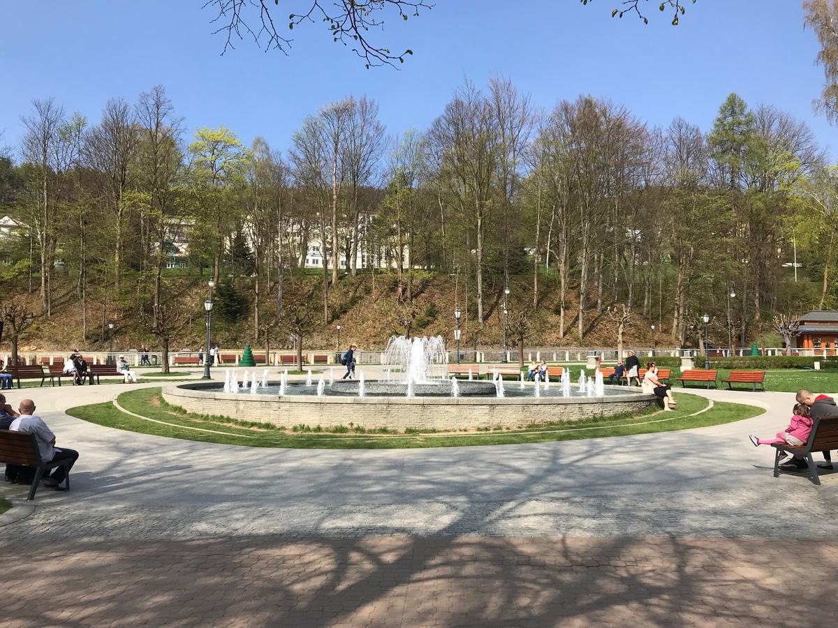 Hotel Grant Krynica Zdroj Buitenkant foto