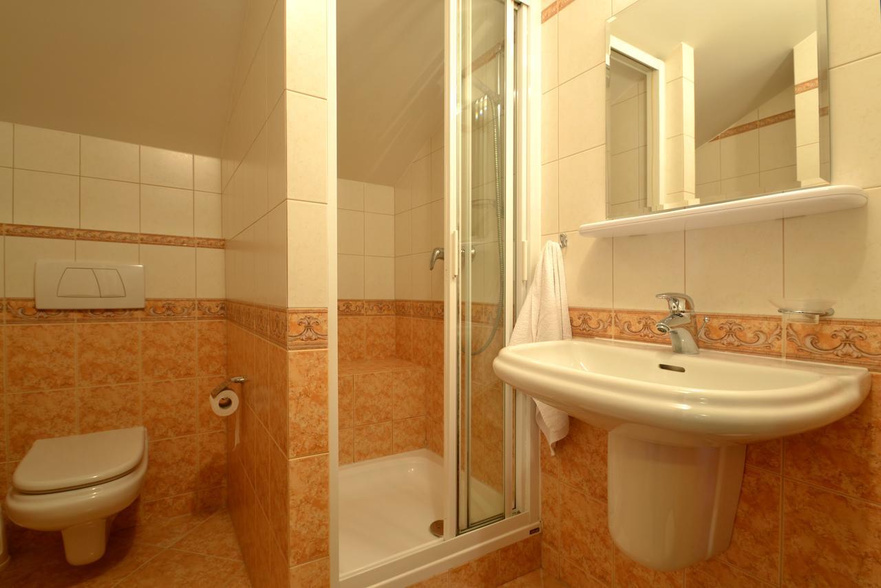Hotel Grant Krynica Zdroj Buitenkant foto